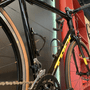 Bicicleta Trek Domane AL2 Aro 700 Claris 16v Preto e Dourado - Seminova