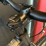 Bicicleta Vikingx Tuff 30 Shimano 21V Aro 26 Preta e Verde e Cinza