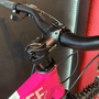 Bicicleta Vikingx Tuff25 21V Aro 26 Rosa e Amarelo e Branca e Azul