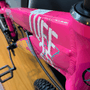 Bicicleta Vikingx Tuff25 21V Aro 26 Rosa e Amarelo e Branca e Azul